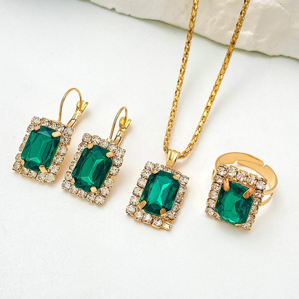 Gold Emerald Rectangular Jewelry Set